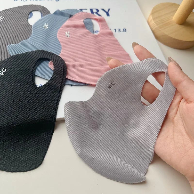 Masque en soie glacée filetée  - Surgical Mask avis et prix